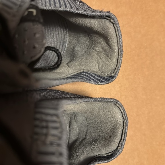 Brooks Mens Running Sneakers Shoes Size 10 Knit Silver Gray workout gym - Picture 7 of 8